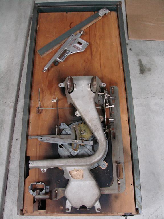1934 Rockola World Series Mechanical Pinball Parts Machine