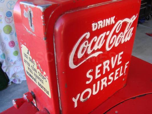 1941 Vendo Jr. Model 123 Coca-Cola Spin Top Machine Image