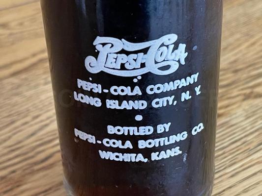 1946 12oz Full Pepsi Double Dot Bottle - Wichita Kansas Image