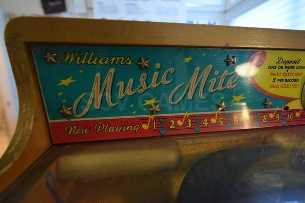 1951 Williams Music Mite Jukebox Image