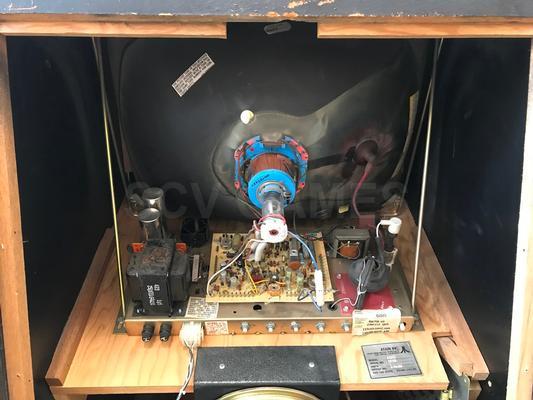 1974 Atari Qwak! Upright Arcade Video Machine Image