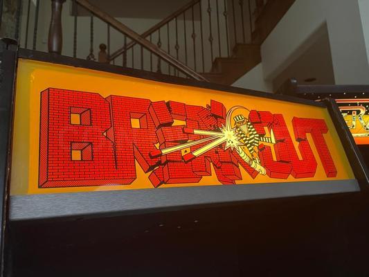 1976 Atari Breakout Upright Arcade Game Image