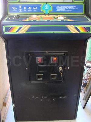 1980 Atari Centipede Stand Up Arcade Game Image