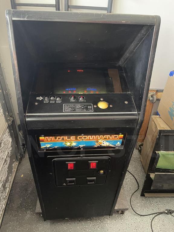 1980 Atari Missile Command Cabaret Arcade Machine