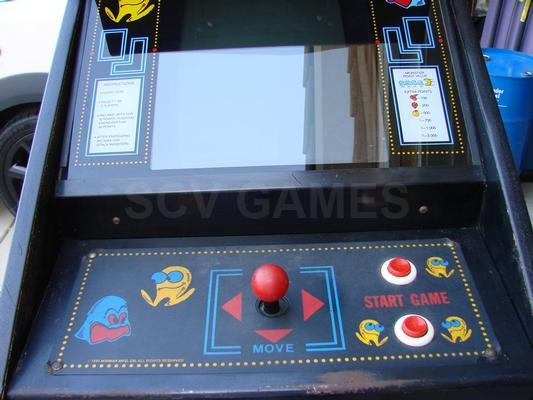 1980 Midway Hangly-Man (Pac-Man) Cabaret Arcade Game Image