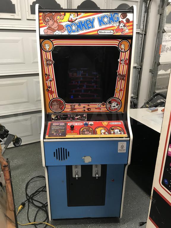 1981 Nintendo Donkey Kong Upright Arcade Machine