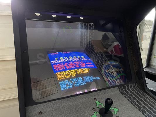 1981 Sega Frogger Upright Arcade Machine Image