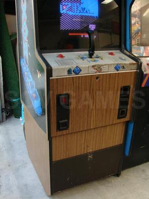 1982 Sega Zaxxon Stand Up Arcade Game Image