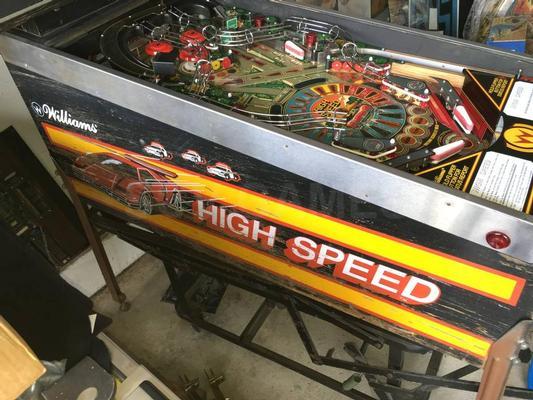 1986 Williams High Speed Pinball Machine Image