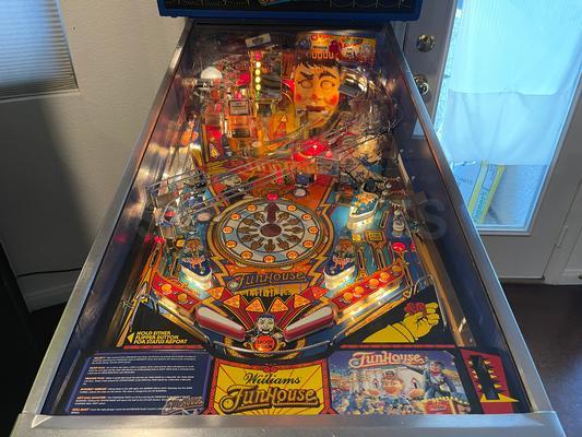 1990 Williams Funhouse Pinball Machine Image