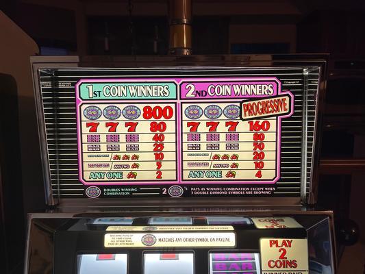 1992 IGT Double Diamond 3 Reel Slot Machine Image