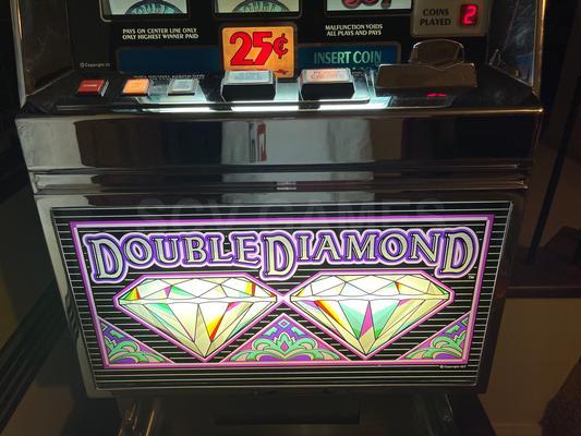 1992 IGT Double Diamond 3 Reel Slot Machine Image