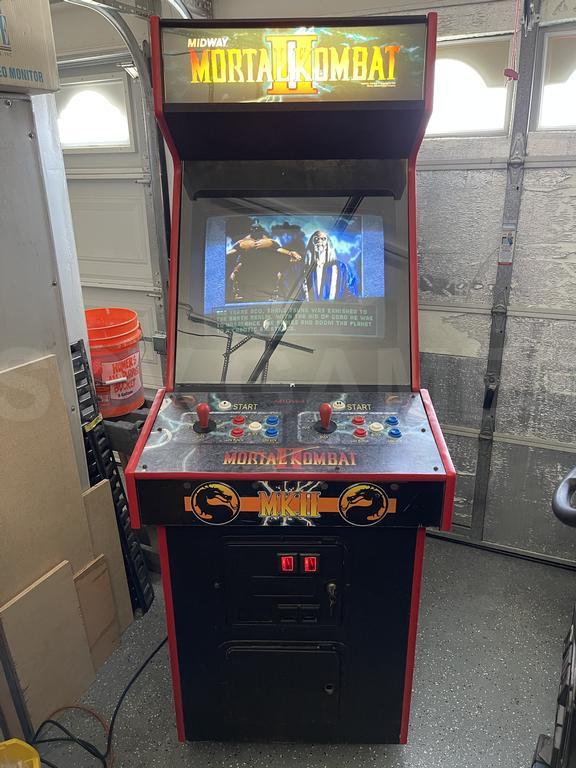 1993 Midway Mortal Kombat II Upright Arcade Machine