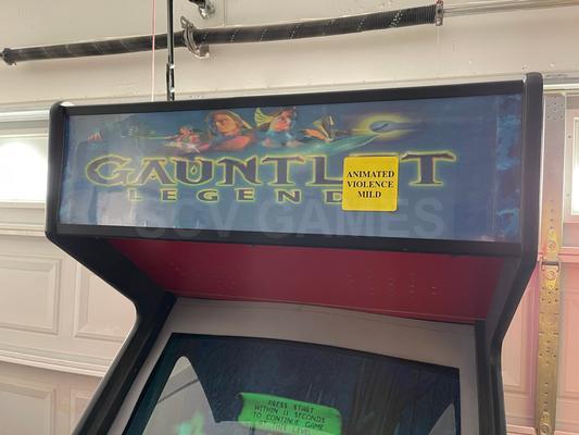 2000 Midway Gauntlet Dark Legacy Upright Arcade Machine Image