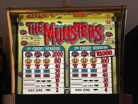 2001 IGT S-2000 The Munsters 3 Reel Slot Machine Image