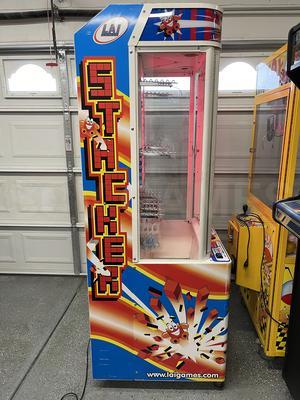 2004 LAI Stacker Redemption Arcade Machine Image