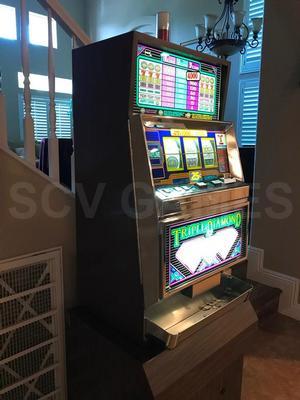IGT Triple Diamond 25 Cent Slot Machine Image
