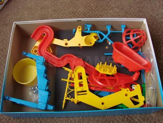Mouse Trap by Hasbro 2005 Board Game Image