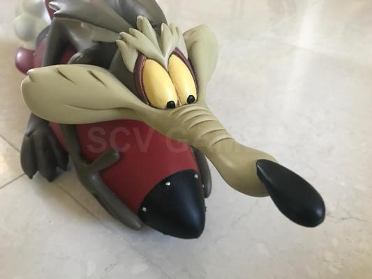 Wile E. Coyote on Rocket - Looney Tunes - Large Polyresin Statue Image