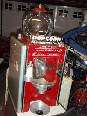 Coin-Op Hot Air Popcorn Vending Machine Image