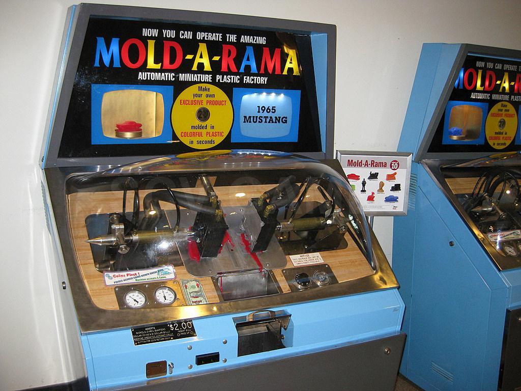 Mold-A-Rama Plastic Mold Machine